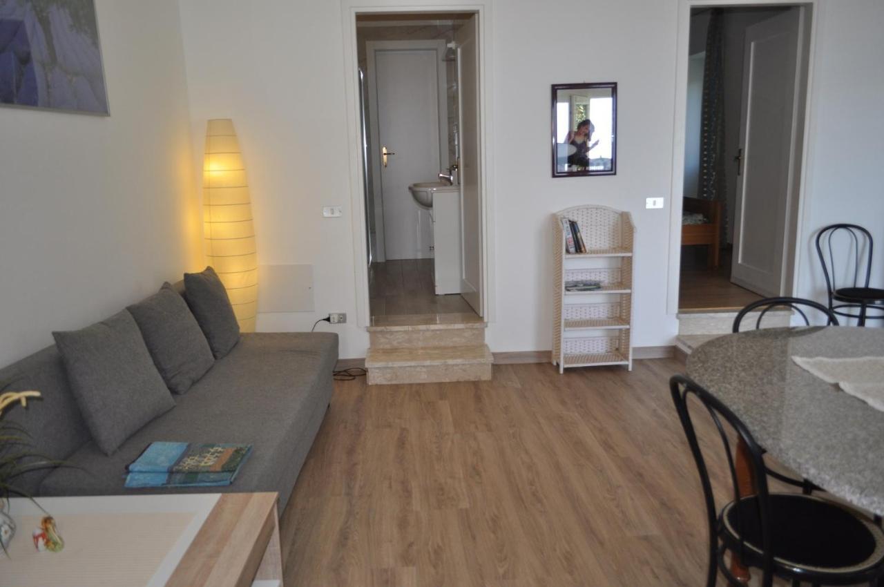 Holiday home near Monte Baldo in Tremosine Sul Garda Esterno foto