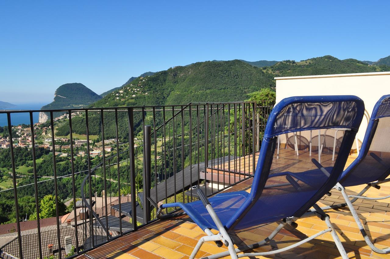 Holiday home near Monte Baldo in Tremosine Sul Garda Esterno foto