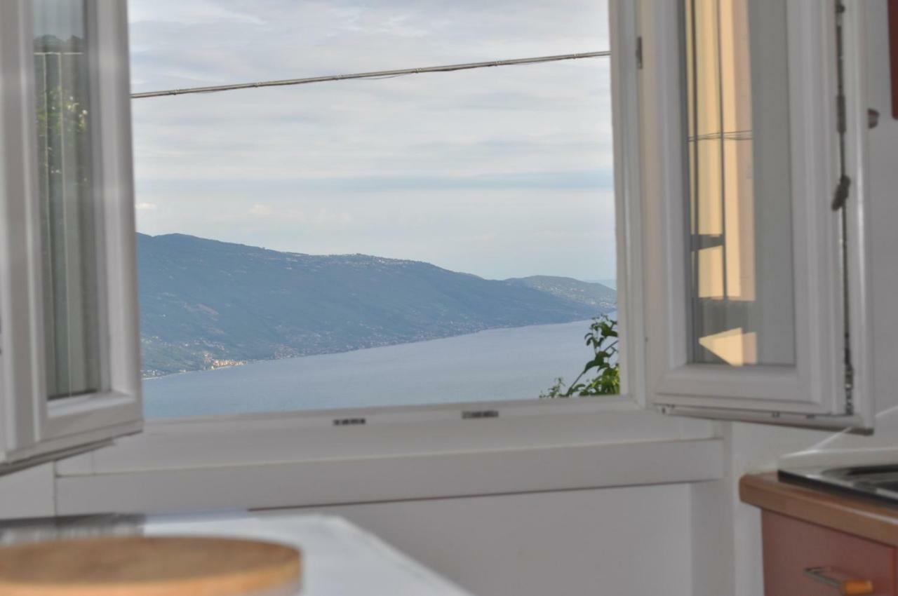 Holiday home near Monte Baldo in Tremosine Sul Garda Esterno foto